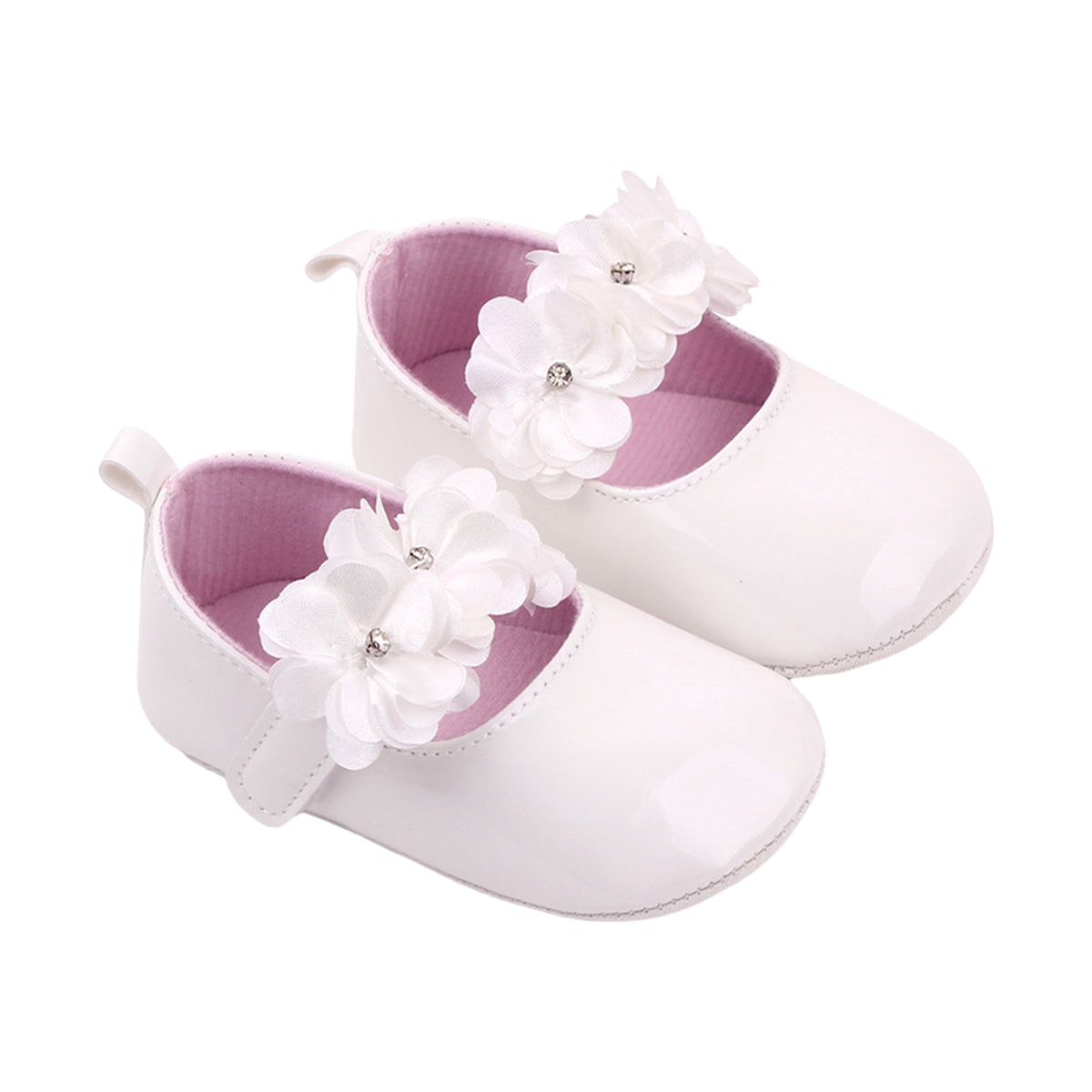 Söta vita blomstermockasiner för babyflicka