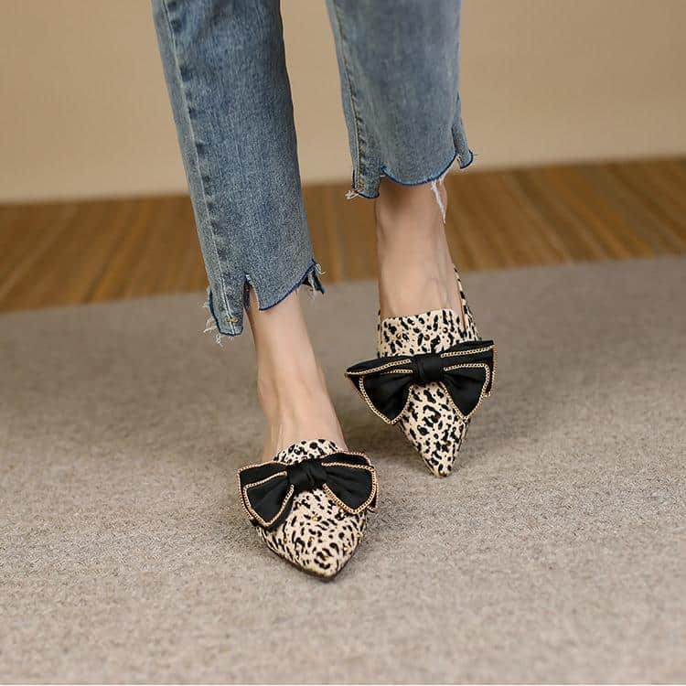Spetsiga loafers med rosett och leopardmönster, bild 6 av 6
