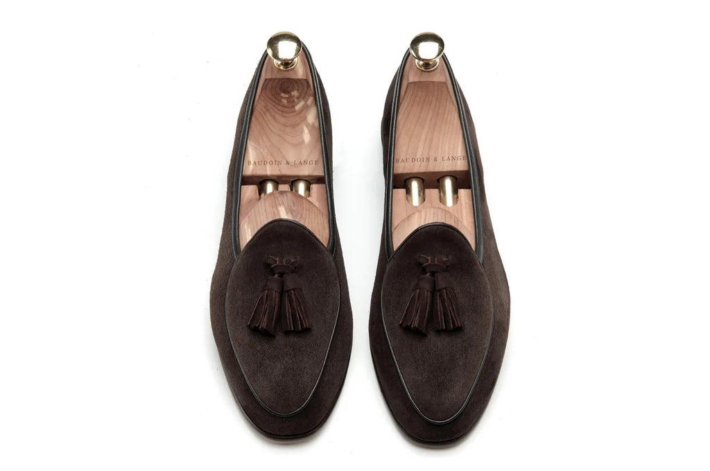 Bruna loafers med tofsar i äkta mocka för herrar