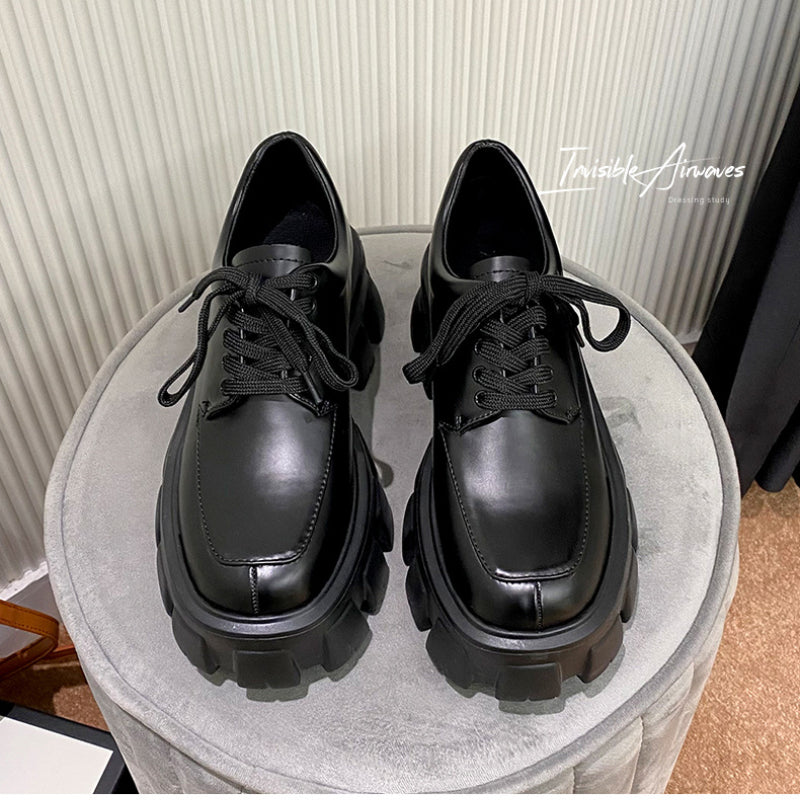 Loafers med tjock platåsula i brittisk stil, bild 2 av 6