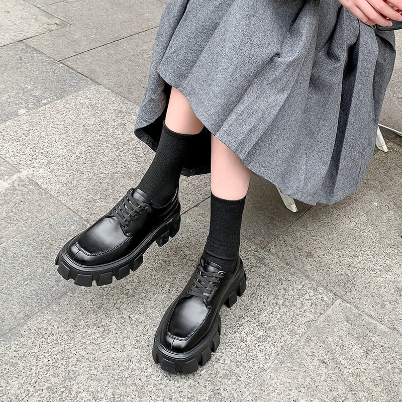 Loafers med tjock platåsula i brittisk stil, bild 4 av 6