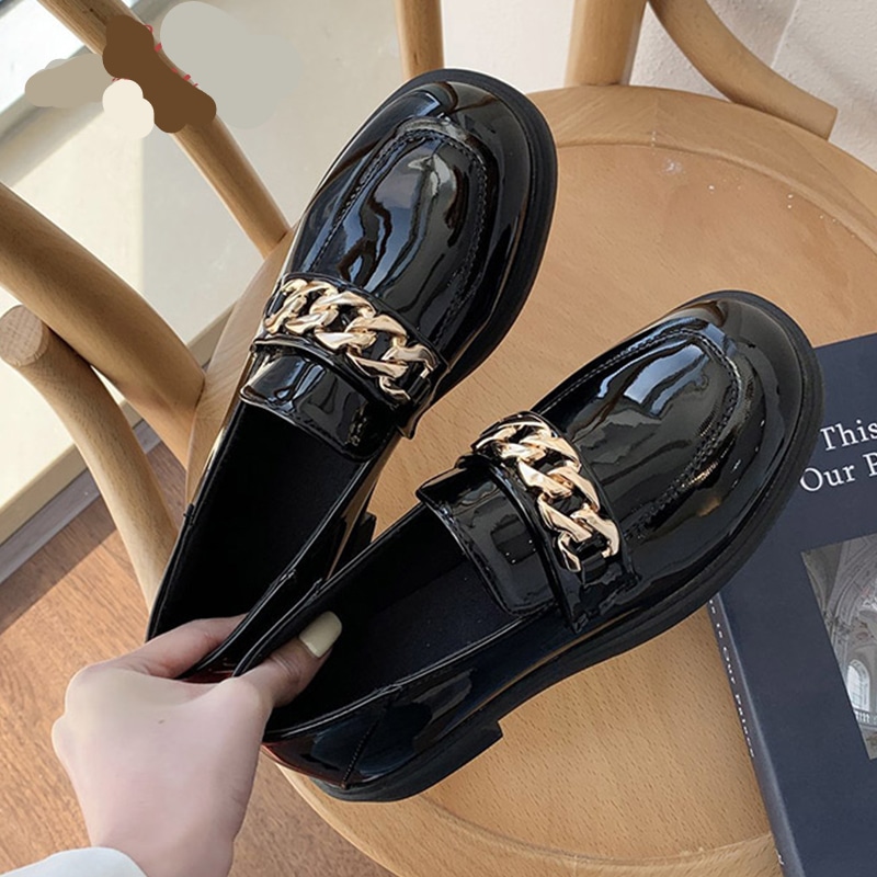 loafer i svart läder